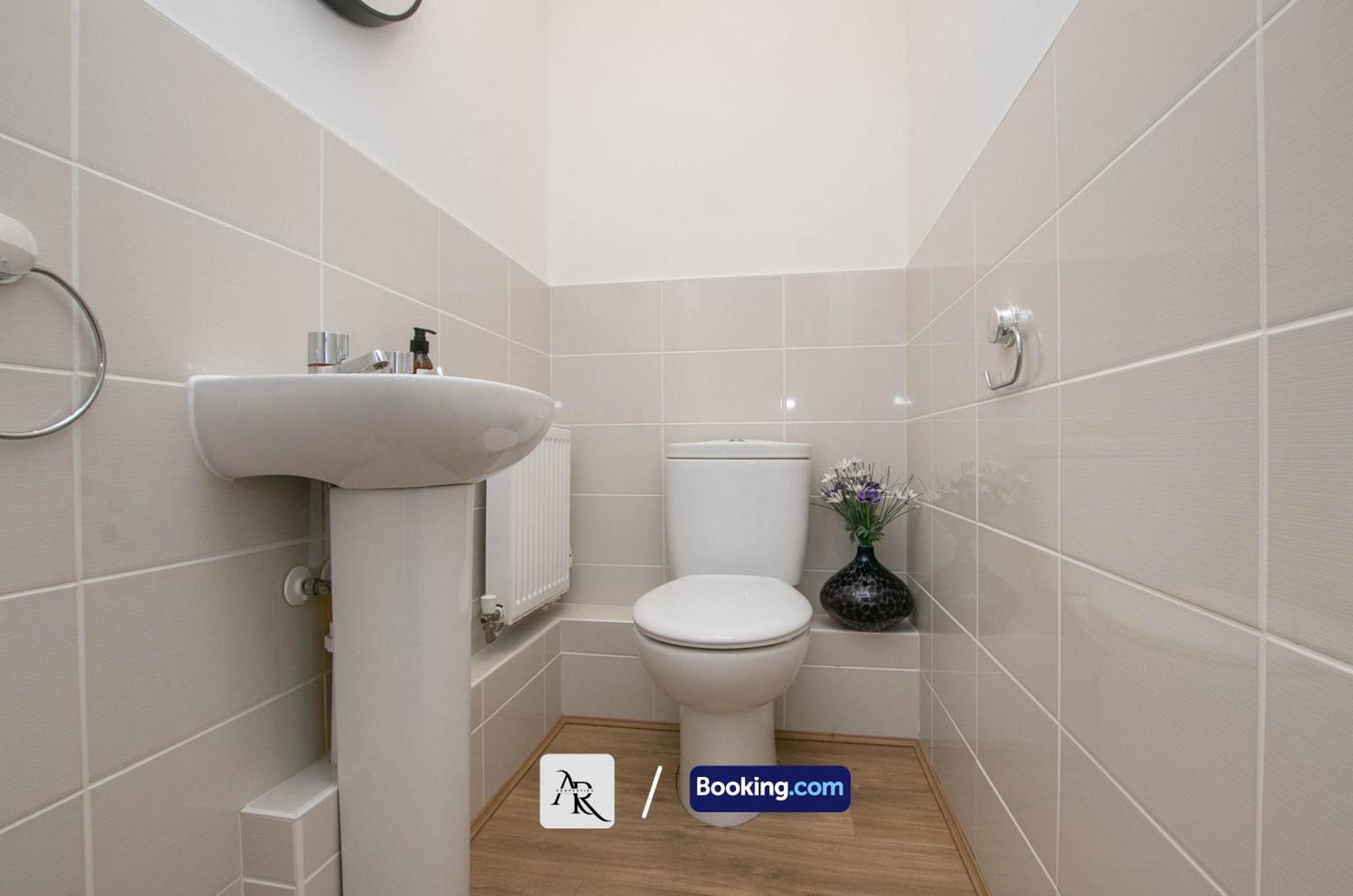 Cozy House By Ar Properties Short Lets & Serviced Accommodation Colchester Kültér fotó