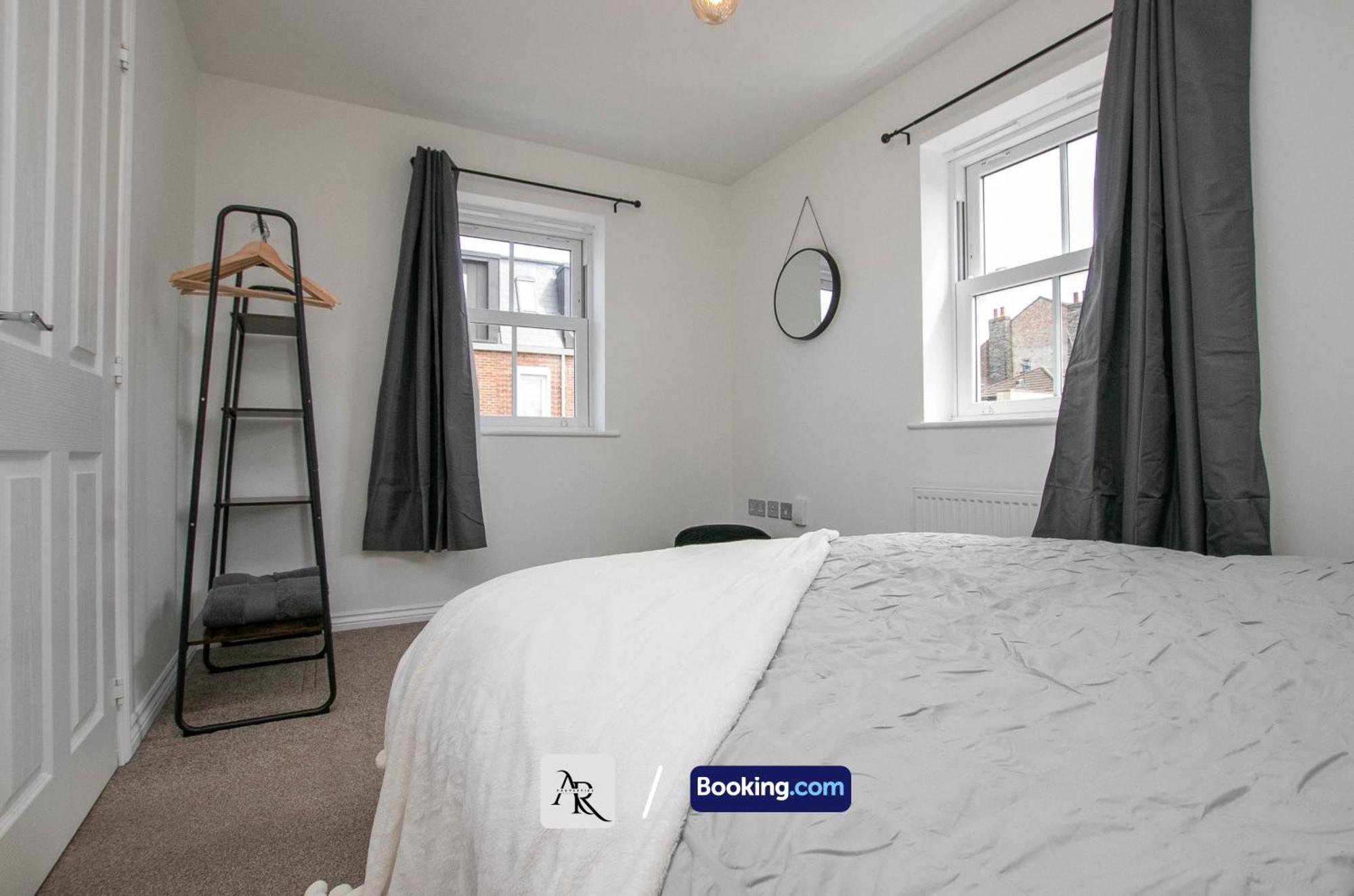Cozy House By Ar Properties Short Lets & Serviced Accommodation Colchester Kültér fotó