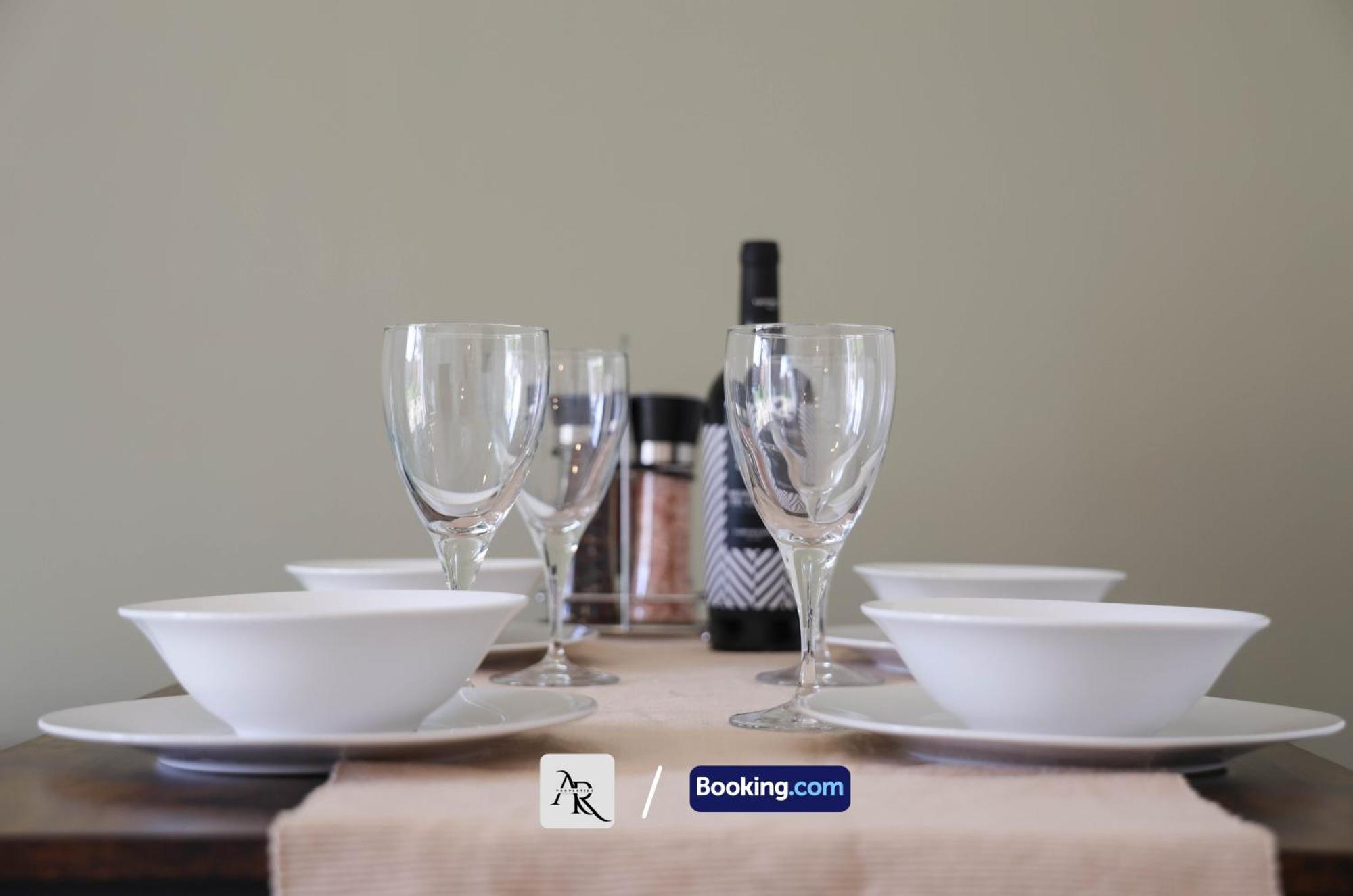 Cozy House By Ar Properties Short Lets & Serviced Accommodation Colchester Kültér fotó